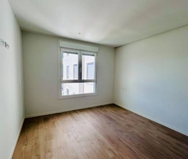 3 Bedroom Apartment For Rent in La Campana, Málaga - Photo 2