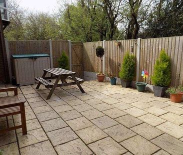 Blacksmiths Drive, Ketley Grange, Telford, Shropshire, TF2 - Photo 2