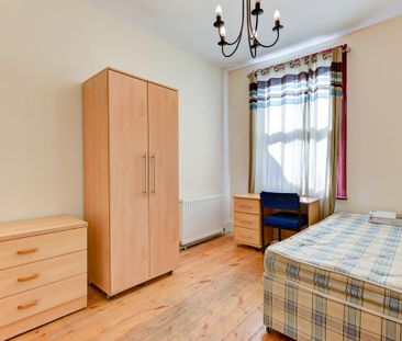 5 bedroom house to rent - Photo 1