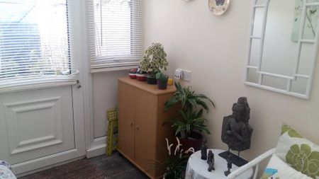 2 bedroom terraced house to rent - Photo 3