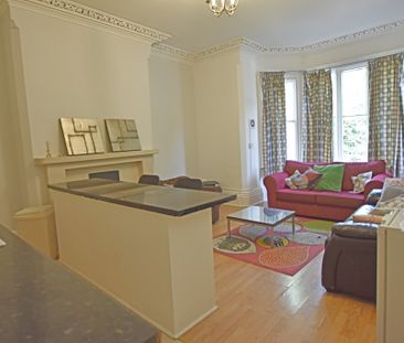 5 Bedroom Flat - Photo 5