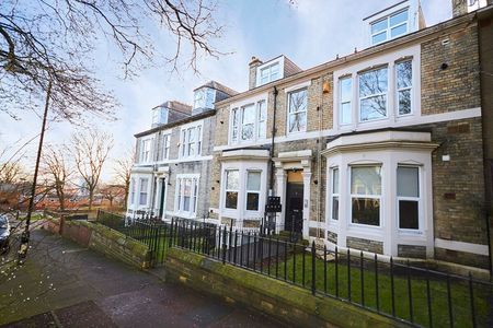 West Parade - Photo 3