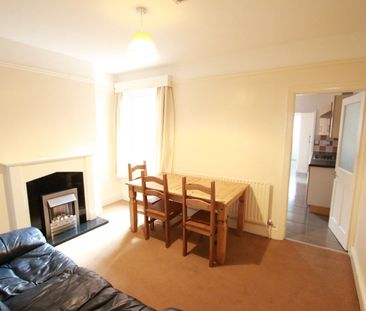 4 Bed Terraced House, Norris Road, RG6 - Photo 1