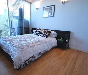 2 bedroom flat in 2 Fawe Street - Photo 1