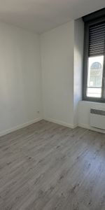 Location Appartement 2 pièces 35m² PORT LA NOUVELLE 11210 - Photo 3
