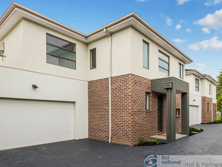 2 / 11 Burrows Avenue, Dandenong - Photo 2