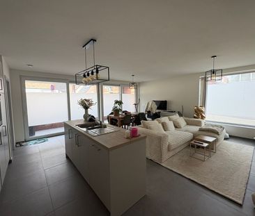 Nieuwbouwappartement met 1 slaapkamer en ruim terras op wandelafsta... - Foto 2