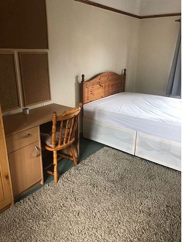 2 Barstow Avenue - Photo 3