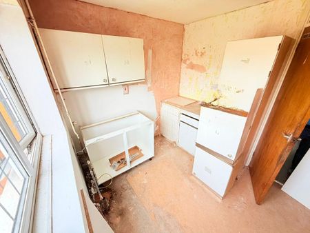 3 bedroom terraced house to rent - Photo 4