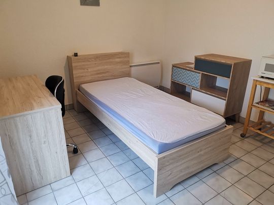 Location Appartement 1 pièce 18m² - Photo 1