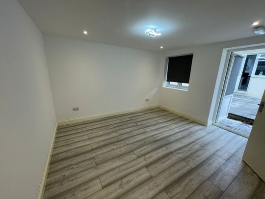 Room in a Shared House, Whitefoot Lane, BR1 - Photo 1