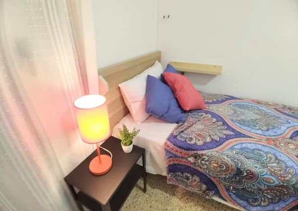 Carrer Isaac Peral, Burjassot, Valencian Community 46100