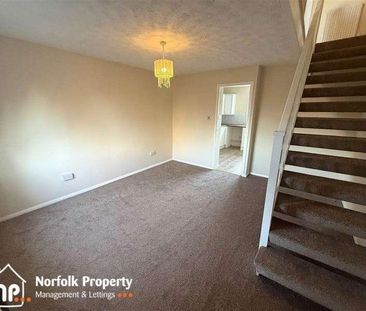 Thorpe Marriot, NR8 - Photo 1