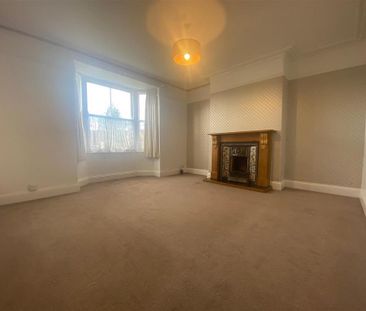4 bedroom terraced house to rent - Photo 5