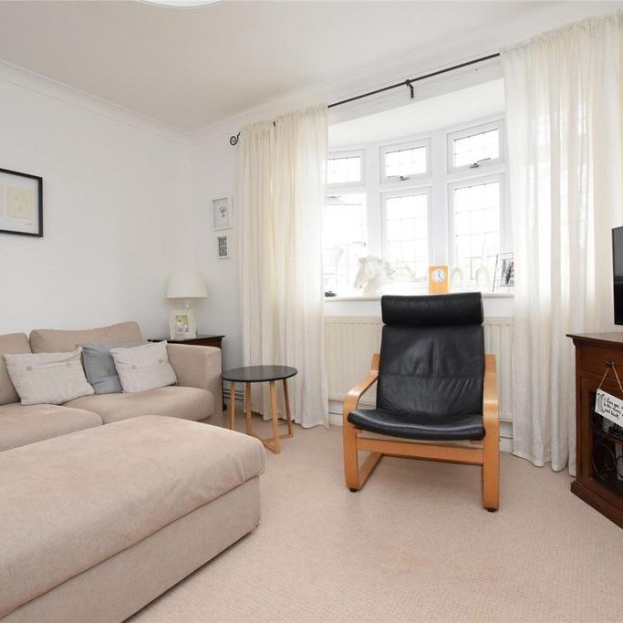 2 bedroom maisonette to rent - Photo 1