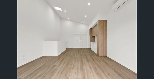 Spacious 2-Bedroom Unit in Prime Reservoir Location - Photo 1