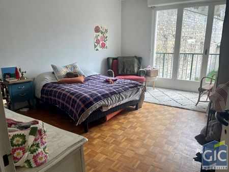 Location Appartement 3 pièces 79m² - Photo 4