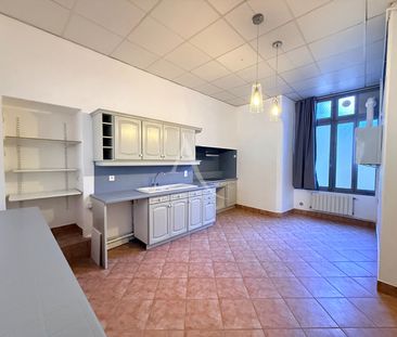 Location Appartement 3 pièces 96m² - Photo 4