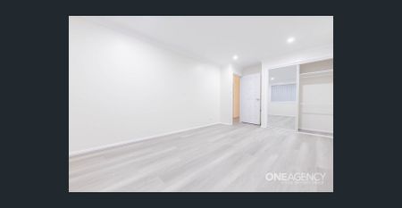 Convenient and fully renovated townhouse - Photo 2