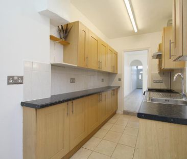 2 bedroom terraced house to rent - Photo 6