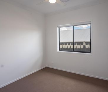 21 Mortlock Drive - Photo 1