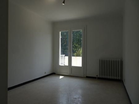 Location Appartement 3 pièces 61m² MONTPELLIER 34090 - Photo 2