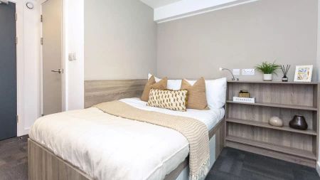 Deluxe Ensuite - Photo 4