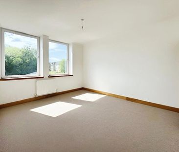 2 bedroom penthouse to rent - Photo 6