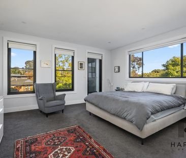 Spacious Family Home in a Quiet Cul-de-Sac - Photo 5