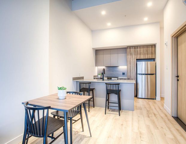 1 BR - 1 BA - Outremont - $1,715 /mo - Photo 1