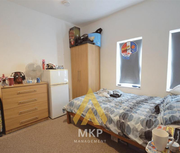 4 bedroom terraced house to rent - Photo 4