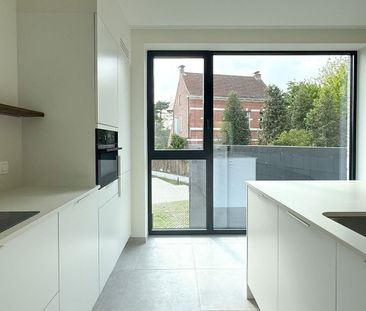 Appartement te huur in Beveren voor € 1.225 met 2 slaapkamers - Foto 2
