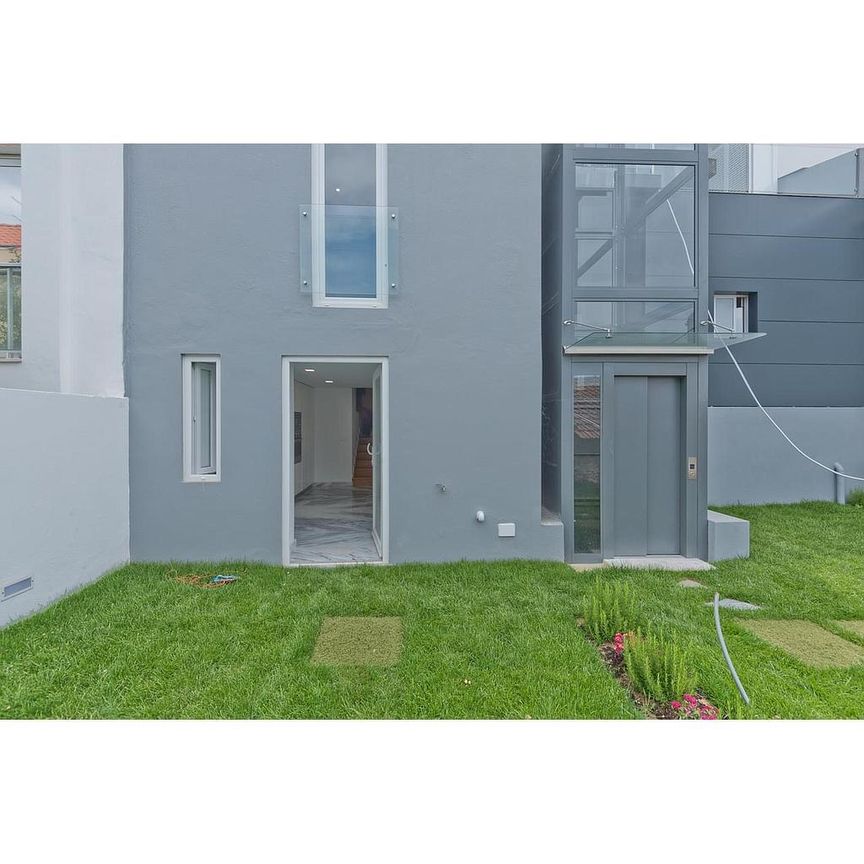2 Bedroom Apartment with garden, Monte Estoril, Cascais - Photo 1