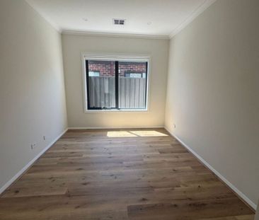 Modern, Brand-New Home in Great Clyde Location - Photo 6