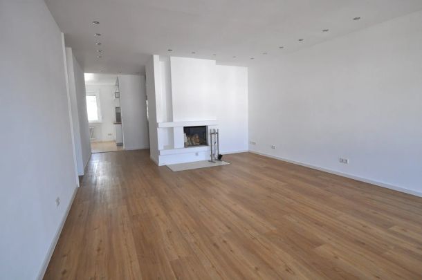 Toll ausgestattete 4-Zimmer Wohnung in gepflegtem Wohnumfeld - Foto 1