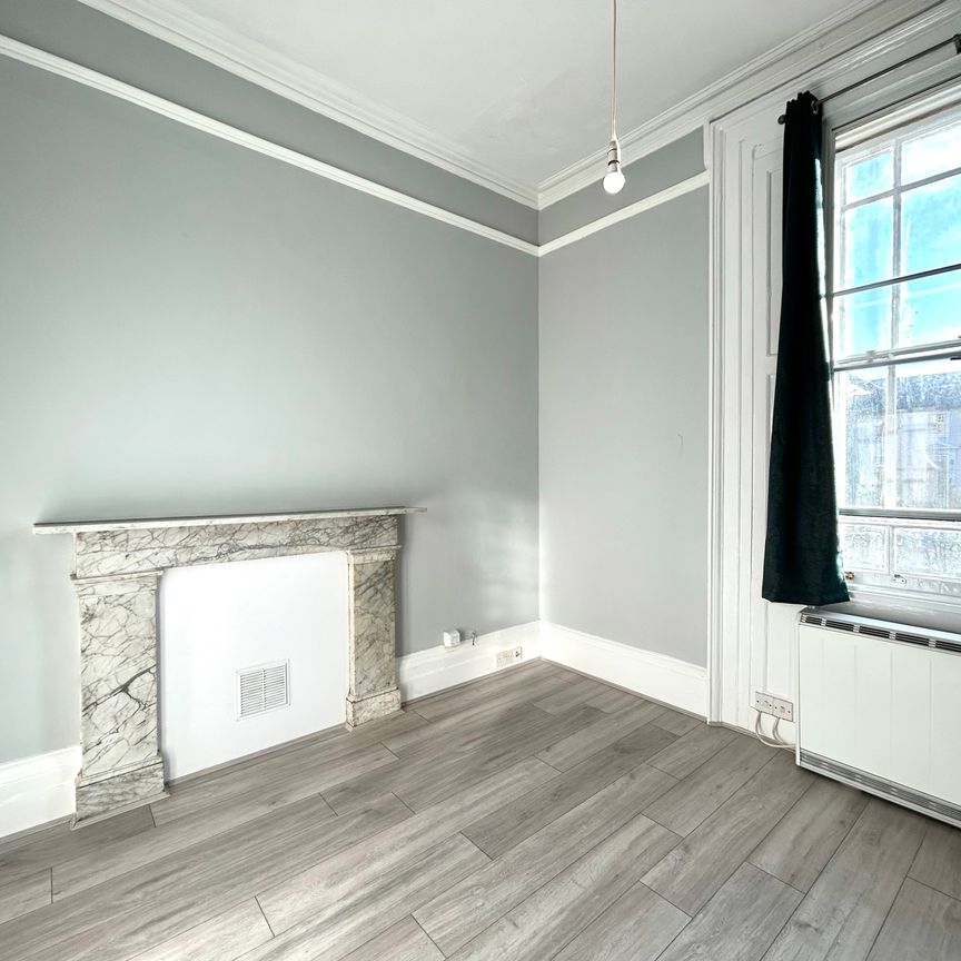 Kings Road, Reading Kings Road, Reading - Photo 1