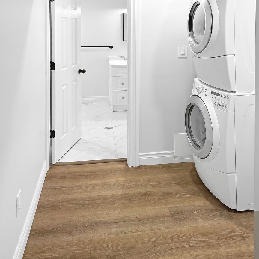 For Lease - 172 Fernwood Crescent Unit# Basement, Hamilton, Ontario - Photo 1