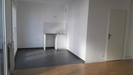 location Appartement F1 DE 34.3m² À ASNIERES - Photo 4