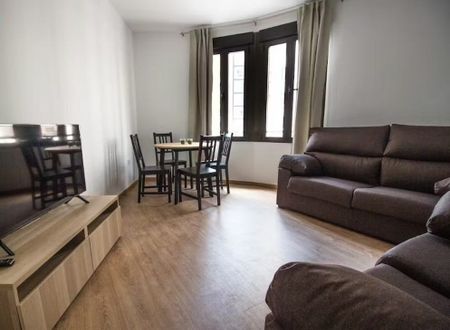 Avinguda de lOest, Valencia, Valencian Community 46001 - Photo 2