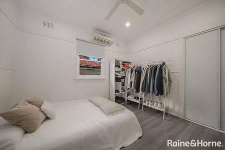 STUNNING HOUSE FOR RENT ACROSS GLENFIELD STATION! - Photo 2