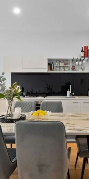 Beachside Living with Landmark St Kilda Views - Un-Furnished - Photo 1