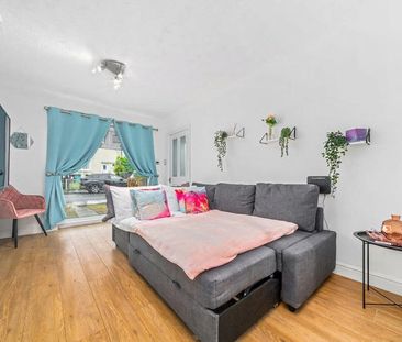 Rothesay Crescent - Photo 4