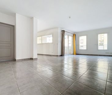 Location Appartement 3 pièces 82m² MONTPELLIER 34000 - Photo 4