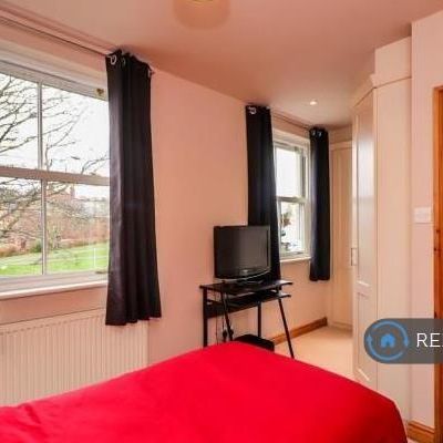 3 bedroom end of terrace house to rent - Photo 1