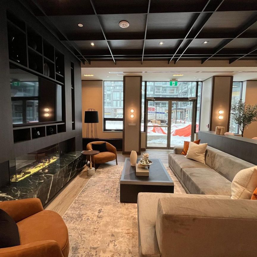 For Lease - 2501 Saw Whet Boulevard Unit# 425, Oakville, Ontario - Photo 1