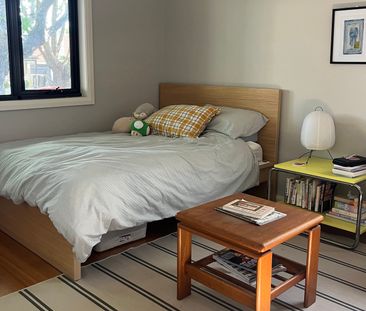 Flemington - Photo 1