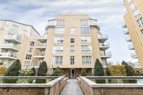 Water Gardens Square, Canada Water, London, SE16 flat to rent - Photo 1