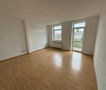 Schicke Wohnung mit Balkon - Foto 1
