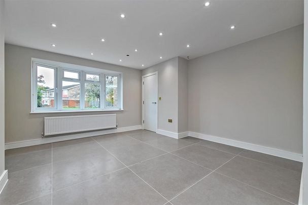 4 bedroom house to rent - Photo 1