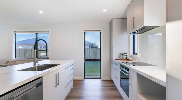 Modern Living in Allenton Ã¢ÂÂ Brand New Home for Rent - Photo 1